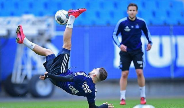 万博max官网-沙尔克球员体能回升,预计下轮比赛状态更好了